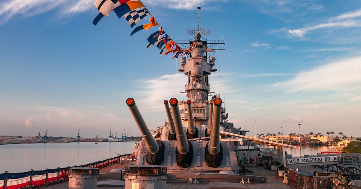 戦 艦 MISSOURI ミズーリ 約 60年前のキットです 戦艦ミズーリ記念館
